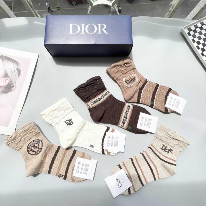 DIOR